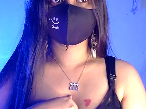 akshara thakur9 online show from 12.29.24