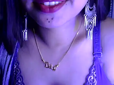 akshara thakur9 online show from 03.05.25