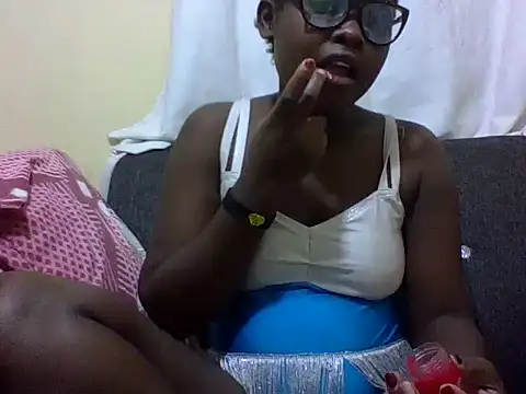 Sweetcecie01 online show from 05.06.26