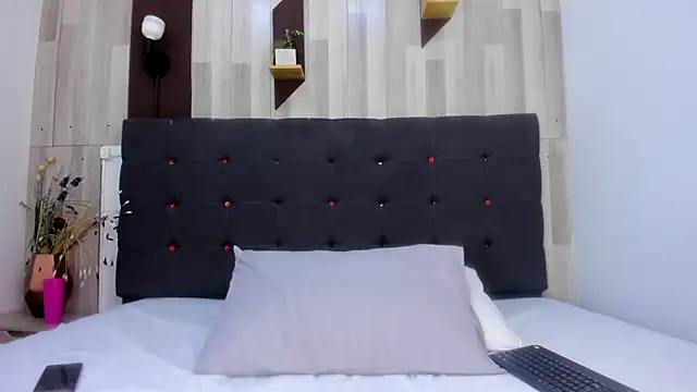 Snapshot of Anastasiapriest chatting on 03.19.25 Anastasiapriest online show from 03.19.25