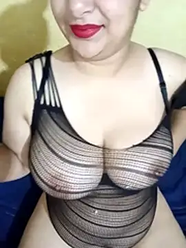 Snapshot of pipachox chatting on 11.11.25 pipachox online show from 11.11.25