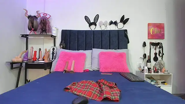 Snapshot of emmily_giraldo chatting on 03.21.25 emmily giraldo online show from 03.21.25