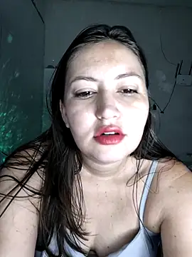 Snapshot of dani123unica chatting on 12.19.25 dani123unica online show from 12.19.25