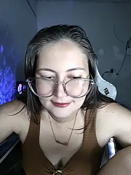 Snapshot of dani123unica chatting on 05.08.26 dani123unica online show from 05.08.26