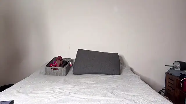 Snapshot of Caliiie-of chatting on 03.23.25 Caliiie-of online show from 03.23.25