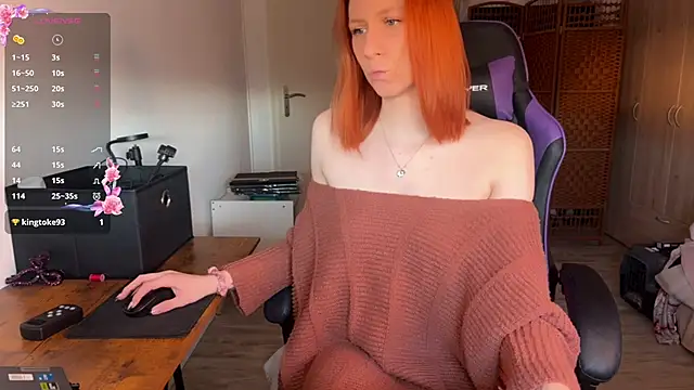 Snapshot of Caliiie-of chatting on 04.07.26 Caliiie-of online show from 04.07.26