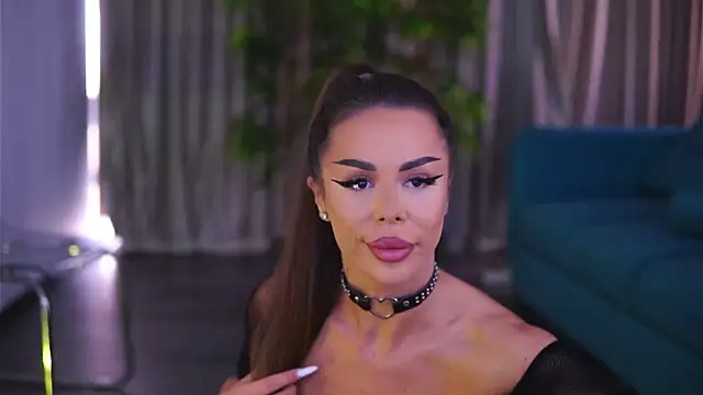 MissKiarra online show from 03.09.25