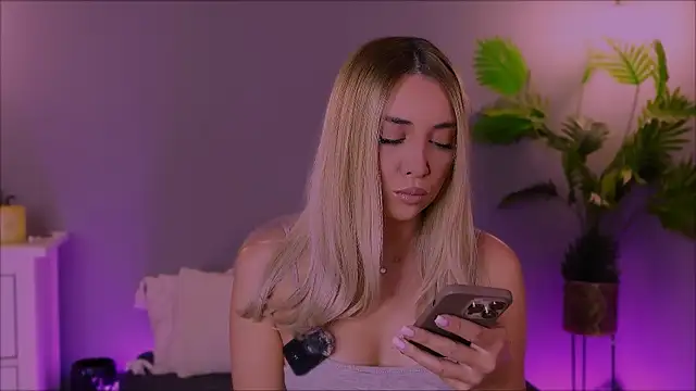 Jessielle online show from 11.17.25