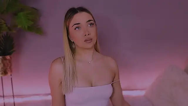 Snapshot of Jessielle chatting on 01.07.26 Jessielle online show from 01.07.26