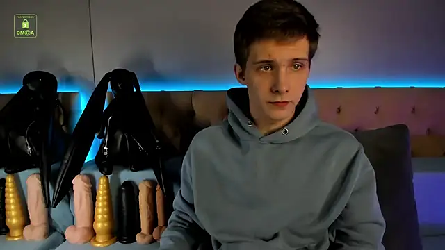 Snapshot of MarkGWalker chatting on 12.29.24 MarkGWalker online show from 12.29.24