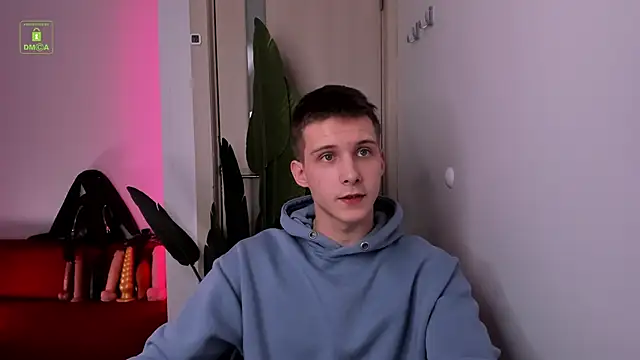 Snapshot of MarkGWalker chatting on 01.17.25 MarkGWalker online show from 01.17.25