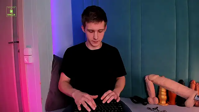 Snapshot of MarkGWalker chatting on 02.14.25 MarkGWalker online show from 02.14.25