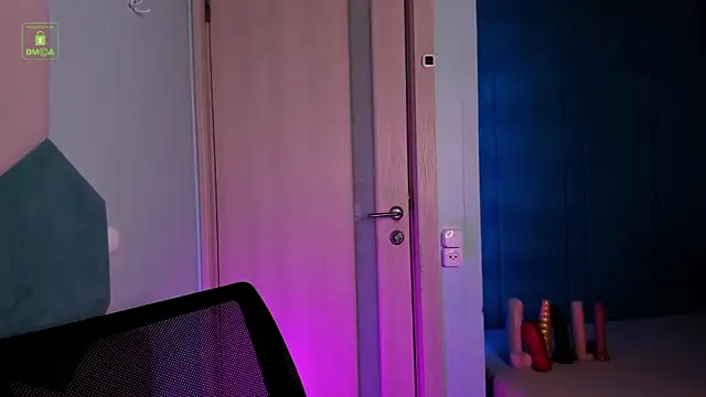 Snapshot of MarkGWalker chatting on 02.28.25 MarkGWalker online show from 02.28.25