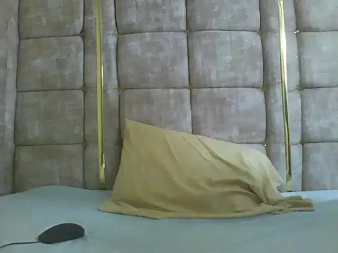 Snapshot of Sweet-beanca chatting on 11.02.25 Sweet-beanca online show from 11.02.25