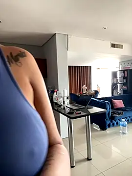 Snapshot of Indianbutter11 chatting on 11.24.25 Indianbutter11 online show from 11.24.25