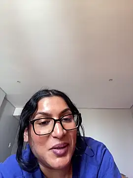 Snapshot of Indianbutter11 chatting on 12.14.25 Indianbutter11 online show from 12.14.25