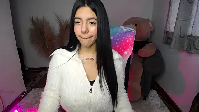 Snapshot of Alin_Aly chatting on 10.14.25 Alin Aly online show from 10.14.25