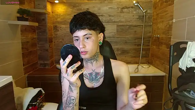 Snapshot of Ethan_lennox chatting on 02.27.26 Ethan lennox online show from 02.27.26