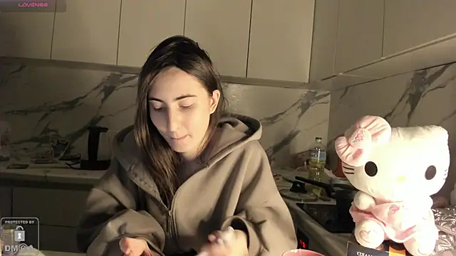 Ayesha Thebestt online show from 02.02.26