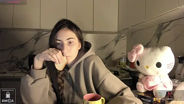 Ayesha Thebestt online show from 02.03.26