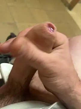 Snapshot of Bolo23693 chatting on 11.18.25 Bolo23693 online show from 11.18.25