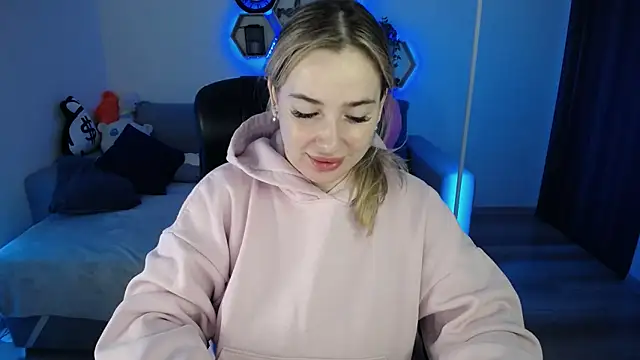 SabrinViolet online show from 11.09.25