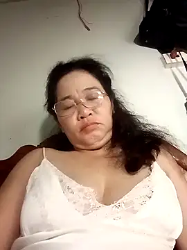 Sexy-asslove90 online show from 10.19.25