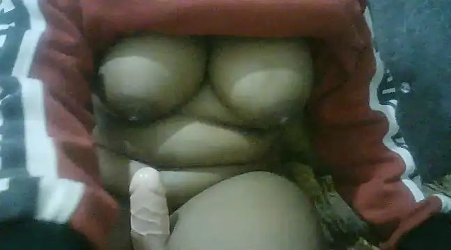 Snapshot of finessgoddess chatting on 02.04.25 finessgoddess online show from 02.04.25