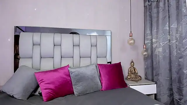 SusanBenett online show from 12.20.25