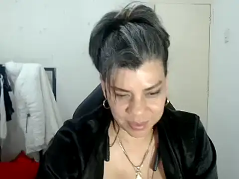 vikyadams online show from 02.25.25