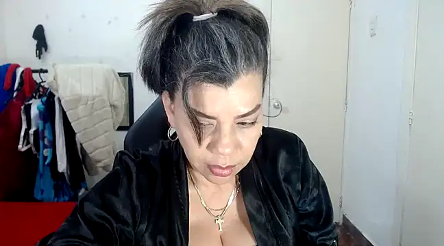 vikyadams online show from 02.26.25