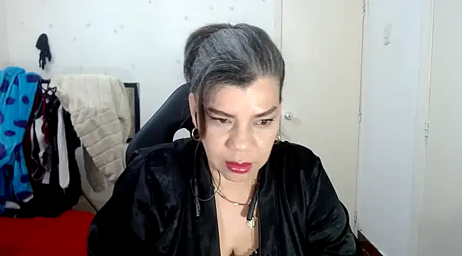 vikyadams online show from 02.27.25