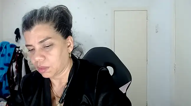 vikyadams online show from 02.27.25