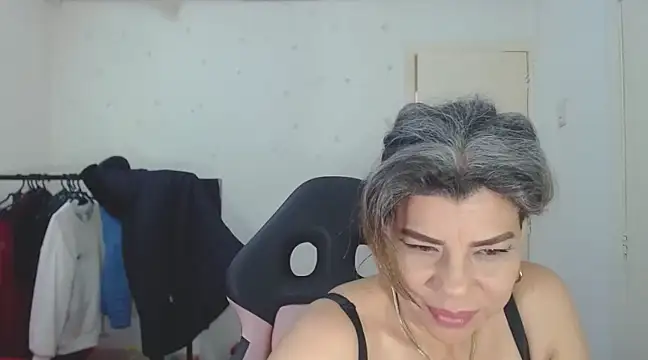 vikyadams online show from 03.10.25