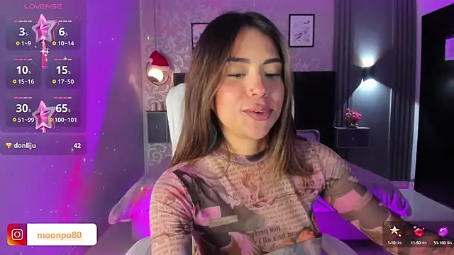 Snapshot of Luna__Ponce chatting on 12.12.24 Luna Ponce online show from 12.12.24