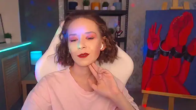 FascinatingEyess online show from 12.20.24