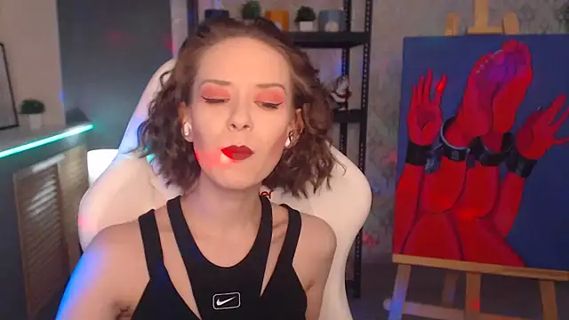 FascinatingEyess online show from 01.04.25