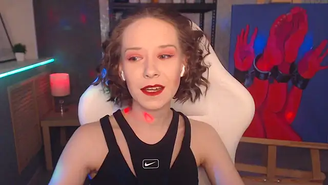 FascinatingEyess online show from 02.04.25