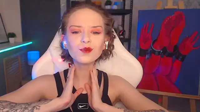 FascinatingEyess online show from 02.15.25