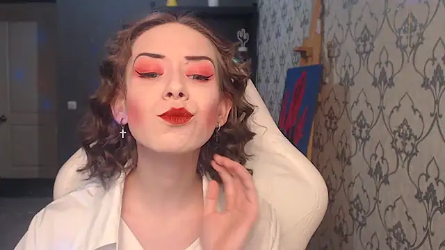 Snapshot of FascinatingEyess chatting on 06.22.26 FascinatingEyess online show from 06.22.26
