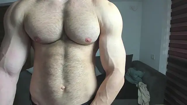 Snapshot of ZkkBlitz chatting on 11.19.25 ZkkBlitz online show from 11.19.25