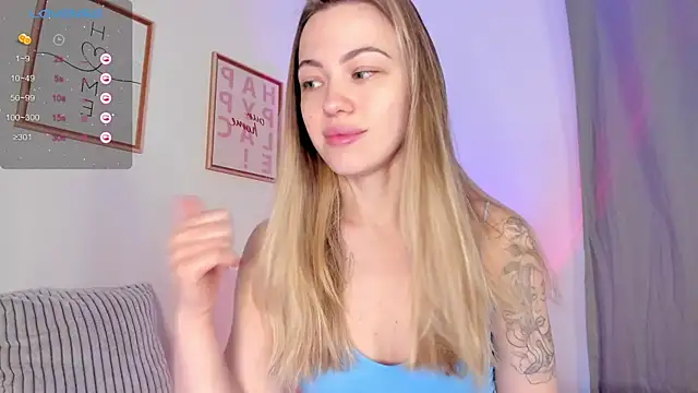 Snapshot of damn_cutie chatting on 02.17.26 damn cutie online show from 02.17.26