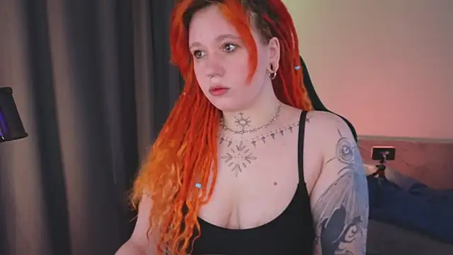 Snapshot of The_Full_Red_Moon chatting on 09.13.25 The Full Red Moon online show from 09.13.25