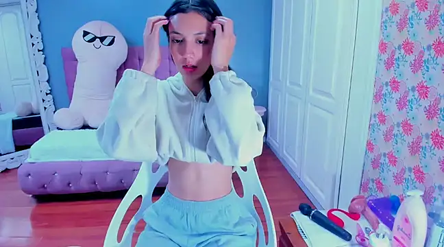 Iris Stone  online show from 01.17.25