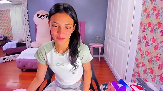 Iris Stone  online show from 01.21.25