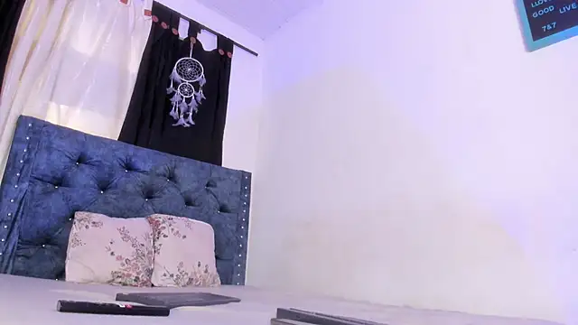 Snapshot of katia__dann chatting on 12.01.25 katia dann online show from 12.01.25