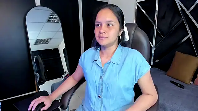 Ivanna18 x online show from 10.10.25