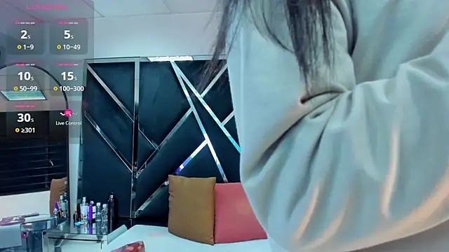 Ivanna18 x online show from 10.13.25