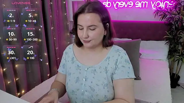 FeralPeach online show from 09.12.25