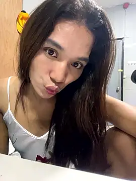 Snapshot of Ur_dreamgurl05 chatting on 01.09.26 Ur dreamgurl05 online show from 01.09.26